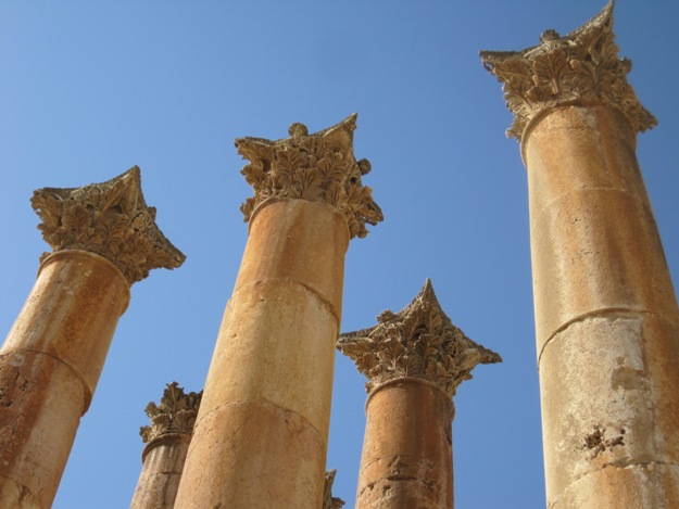 Jerash temple tops