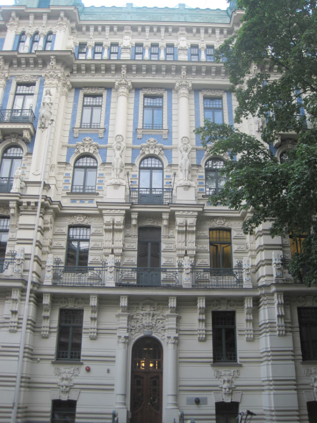 art nouveau building